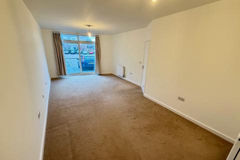 2 bedroom flat to rent, Nazareth Road, Nottingham, NG7