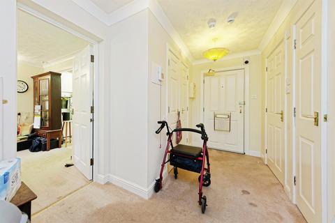 2 bedroom flat for sale, William Gibbs Court, Faversham
