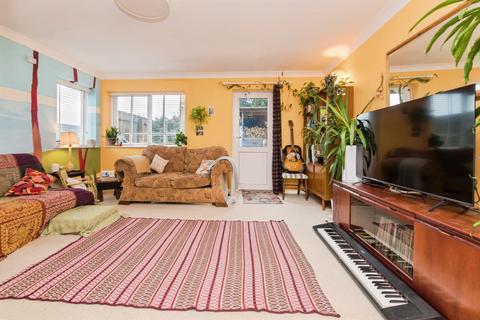 3 bedroom end of terrace house for sale, Farm Hill, Exeter