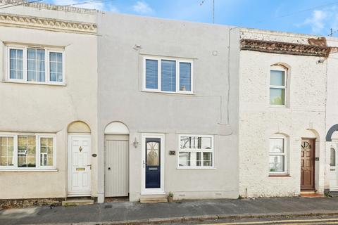 3 bedroom terraced house for sale, Westgate Road, Faversham