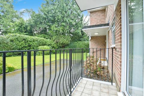 2 bedroom apartment for sale, Church Road, Ferndown
