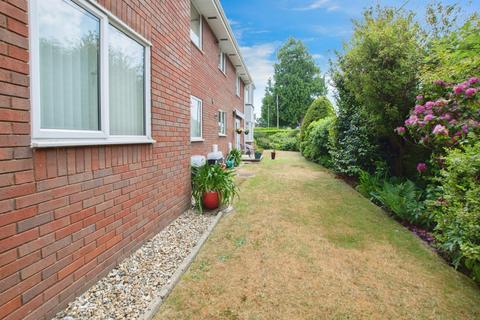 Albert Road, Ferndown
