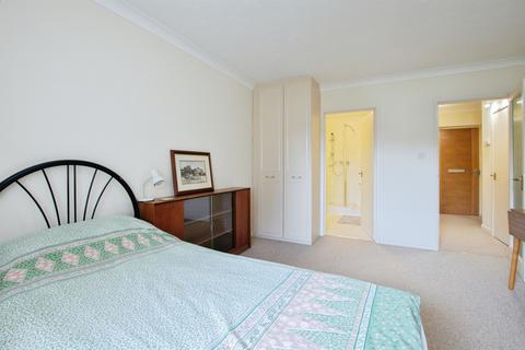 2 bedroom flat for sale, Albert Road, Ferndown