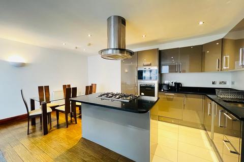 3 bedroom apartment to rent, Scarbrook Road, Croydon, CR0