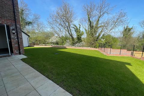 undefined, Chase Close, Somerset