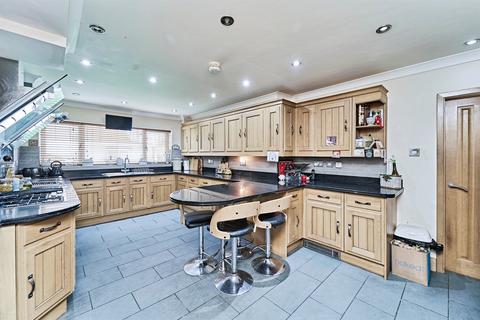 5 bedroom detached house for sale, Pear Tree Drive, Birmingham