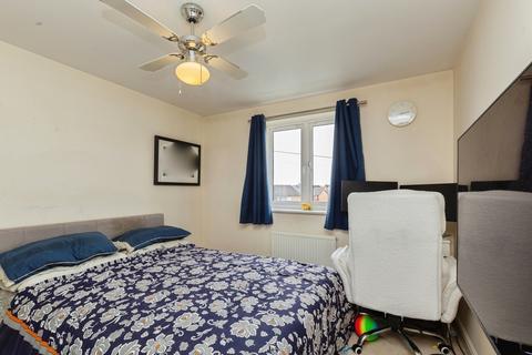 2 bedroom flat for sale, Paradise Orchard, Aylesbury, Buckinghamshire, HP18