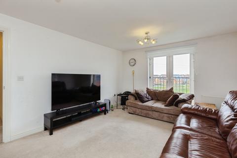 2 bedroom flat for sale, Paradise Orchard, Aylesbury, Buckinghamshire, HP18