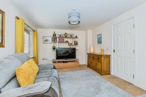 3 bedroom townhouse for sale, Brickstead Road, Hampton Centre, Peterborough