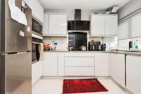 3 bedroom terraced house for sale, Springavon Croft, Harborne, Birmingham