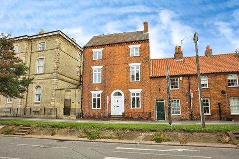 undefined, North Parade, Grantham