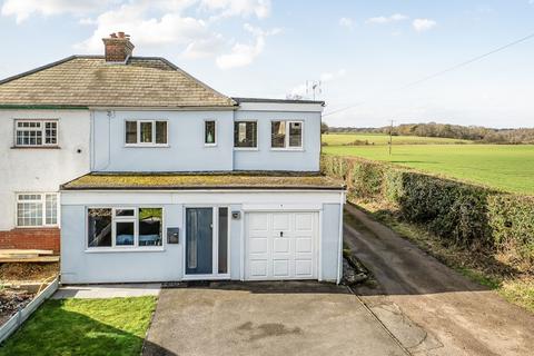 Canterbury Road, Densole, CT18