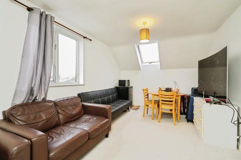 2 bedroom flat for sale, Joan Lawrence Place, Headington, Oxford