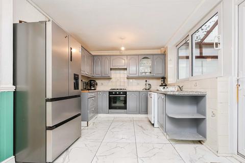 3 bedroom terraced house for sale, Middle Leasow, Quinton, Birmingham