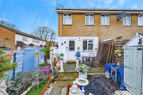 2 bedroom semi-detached house for sale, Crest Park, HEMEL HEMPSTEAD
