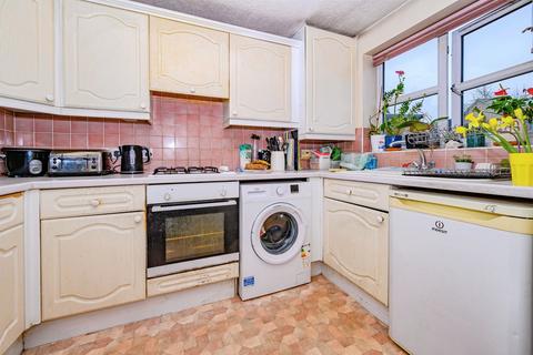 3 bedroom end of terrace house for sale, Denbigh Close, Hemel Hempstead