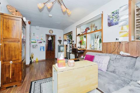 3 bedroom semi-detached house for sale, Strathmore Road, Hinckley