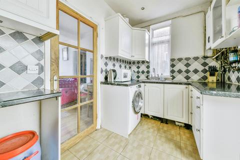 2 bedroom terraced house for sale, Heathfield Road, Hitchin