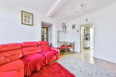 2 bedroom terraced house for sale, Heathfield Road, Hitchin