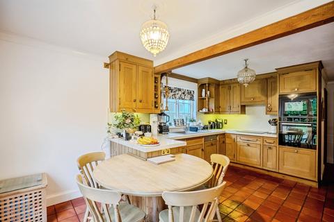 undefined, ., Belmont, Hereford
