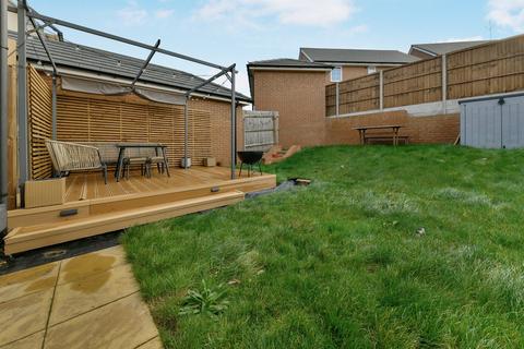 3 bedroom semi-detached house for sale, Belpaire Close, Lower Stondon, Henlow