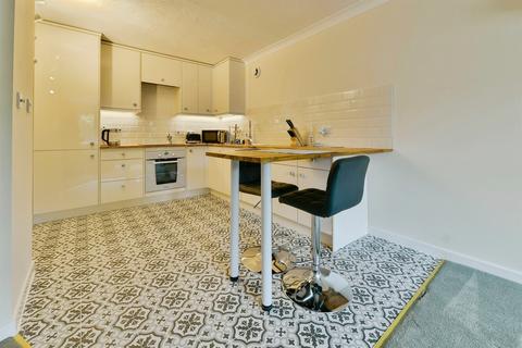 2 bedroom flat for sale, Bedford Road, Hitchin