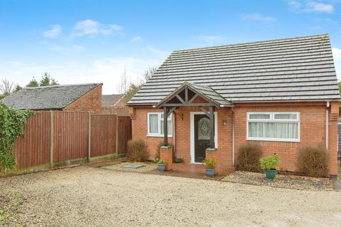 2 bedroom detached bungalow for sale, Kirkby Road, Barwell, Leicester