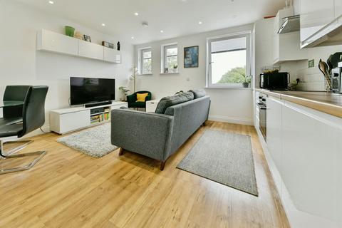 2 bedroom flat for sale, Old Park Road, Hitchin
