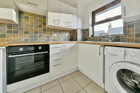 2 bedroom flat for sale, Victoria Road, Hitchin