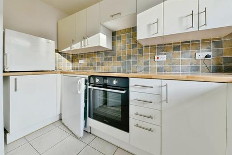 2 bedroom flat for sale, Victoria Road, Hitchin