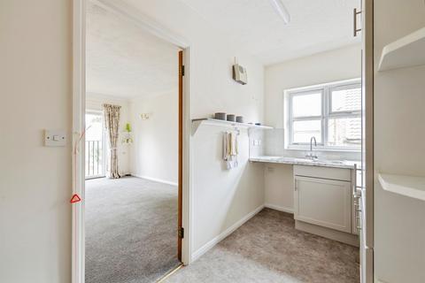 undefined, Magnolia Court, Horley