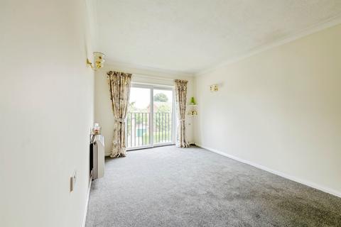 undefined, Magnolia Court, Horley