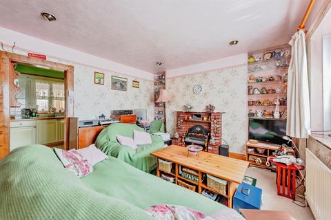 2 bedroom semi-detached house for sale, Beechwood Villas, Redhill