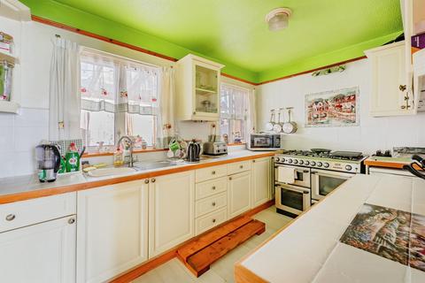 2 bedroom semi-detached house for sale, Beechwood Villas, Redhill
