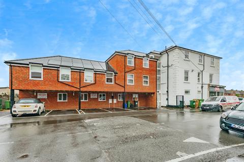 1 bedroom flat for sale, Lumley Road, HORLEY