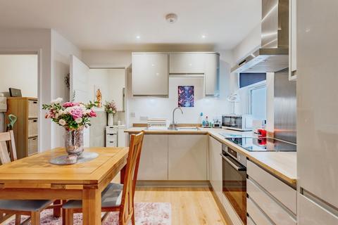 1 bedroom flat for sale, Lumley Road, HORLEY