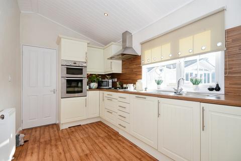 undefined, Half Moon Lane, Pepperstock, Luton