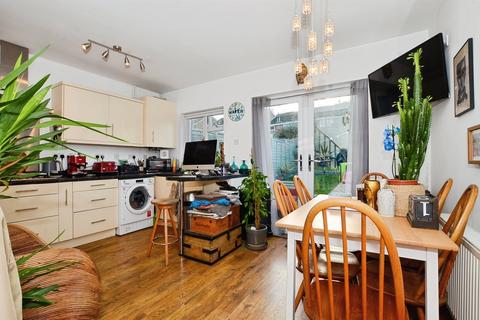2 bedroom end of terrace house for sale, Kingcroft Road, Harpenden