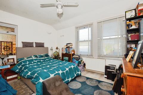 2 bedroom end of terrace house for sale, Kingcroft Road, Harpenden
