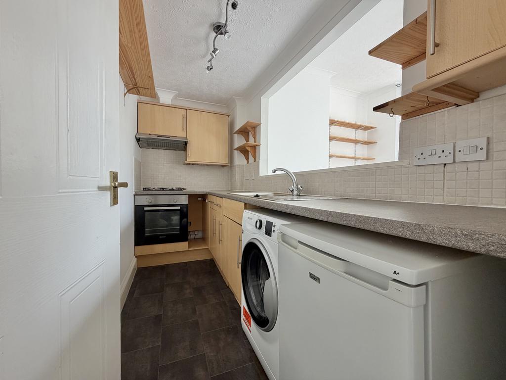 Apartment in Brighton - View 3