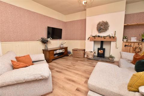 2 bedroom terraced house for sale, Queen Street, Hadfield, Glossop, Derbyshire, SK13