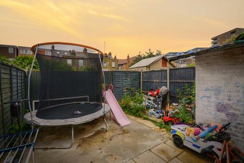1 bedroom ground floor flat for sale, Sherwood Road, Harrow
