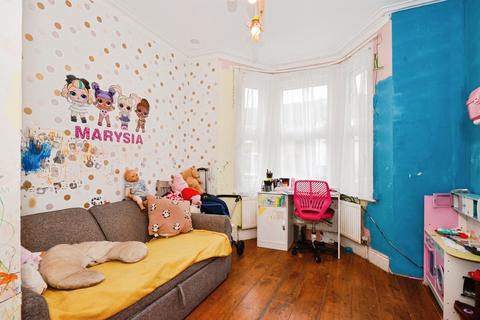 1 bedroom ground floor flat for sale, Sherwood Road, Harrow