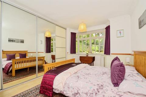 undefined, Old Watling Street, Flamstead, St. Albans