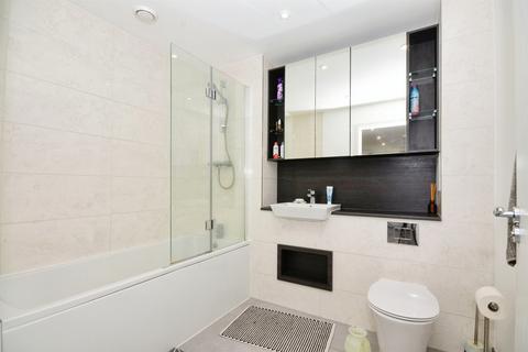 3 bedroom apartment for sale, Lensview Close, HARROW