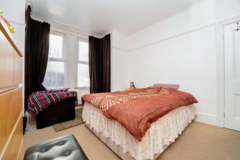 2 bedroom maisonette for sale, Welldon Crescent, Harrow