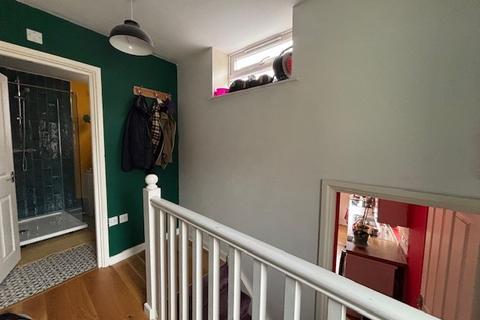 2 bedroom flat to rent, Knight Court, Bristol, BS16