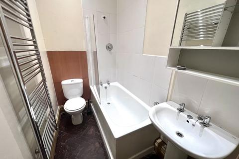 2 bedroom flat to rent, The Old Post Office, Bristol, BS16