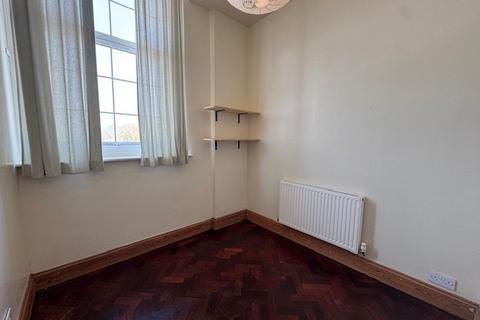 2 bedroom flat to rent, The Old Post Office, Bristol, BS16