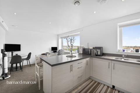 1 bedroom apartment for sale, Town Lane, Stanwell, Staines-Upon-Thames